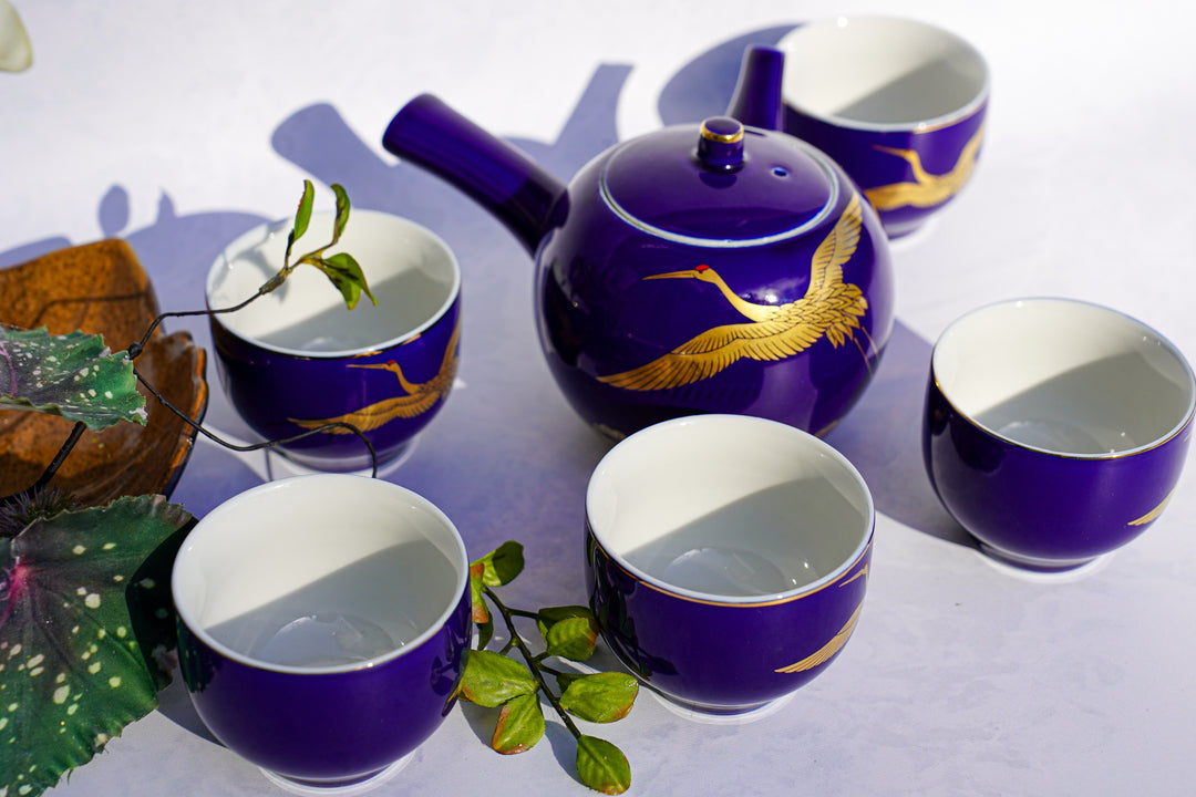 Late Check-In Tea Set