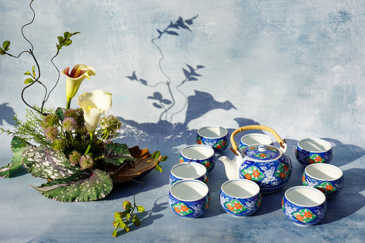 Hana Imari — Hand-Painted Japanese Porcelain Tea Set (10-Piece)
