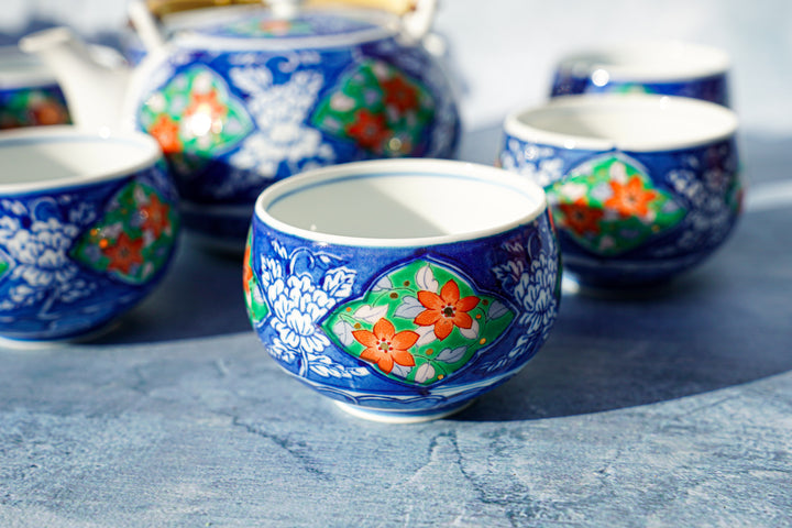 Hana Imari — Hand-Painted Japanese Porcelain Tea Set (10-Piece)