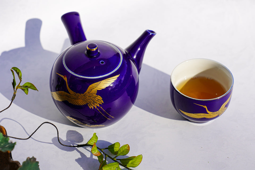 Late Check-In Tea Set