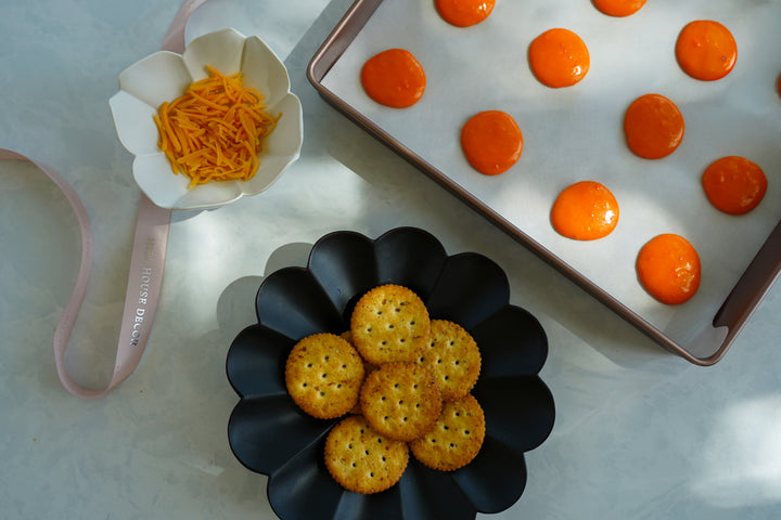 Cheddar Cheese Herb Nougat Cracker