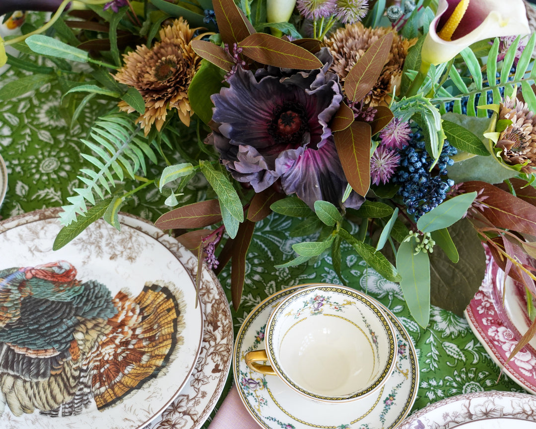 The Thanksgiving afternoon  — Tea Table for Rent